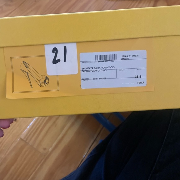 Fendi Tan High-Heeled Platform Shoes with Bow - Picture 7 of 7